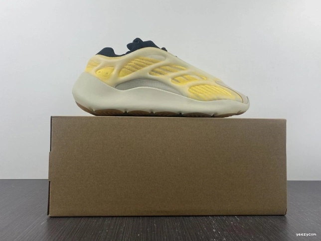 HP5425 Adidas Safflower V3 Yeezy Mono 700 0712